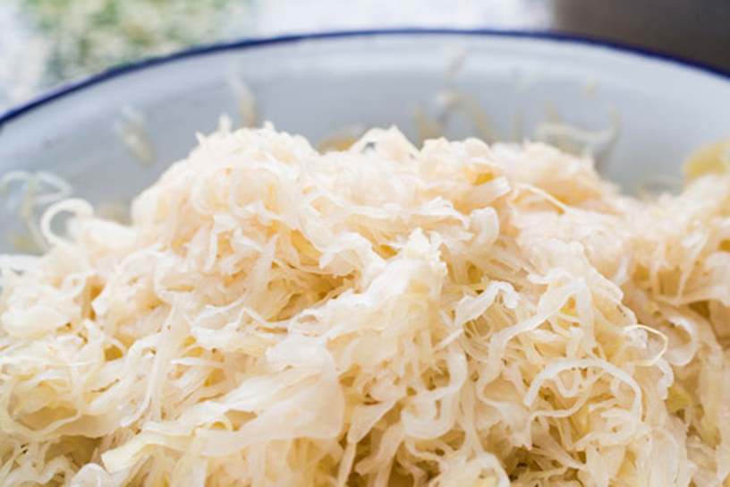 Kruidenkool op een bordje